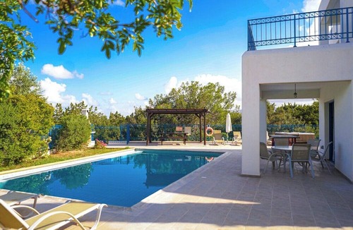 Agios Georgios Pegeias Villa | Estia Villa: Nature's Luxury