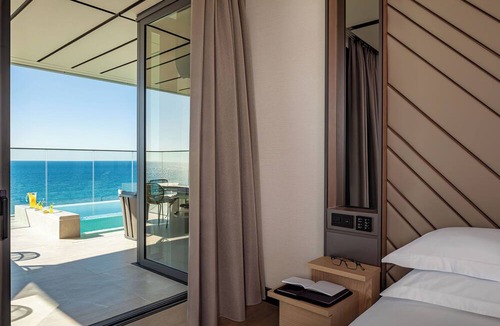 Agios Tychon Hotel | Amathus Residences