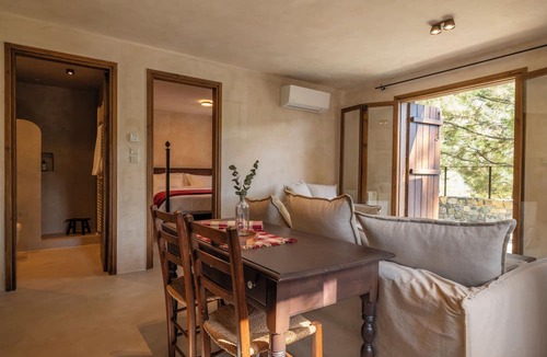 Treis Elies Bed & Breakfast | Casa Oliva