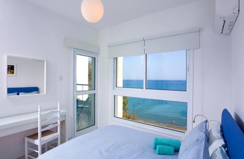 Agios Tychon Apartment | On the Beach Penthouse