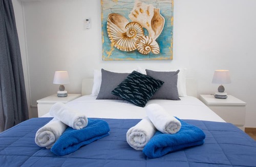 Agios Tychon Apartment | White Arches Sea View Apt No 1