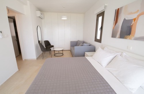 Softades Villa | Phaedrus Living: Serenity Waves Villas No.2