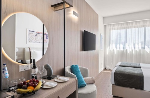 Larnaca City Centre Hotel | Mercure Larnaca Finikoudes Beach