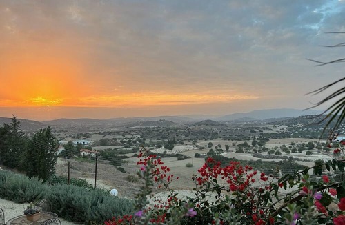 Pentakomo House | Endless Sunset - Full of light with breathtaking view
