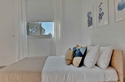 Strovolos Apartment | Phaedrus Living: City Center Residences Emerald