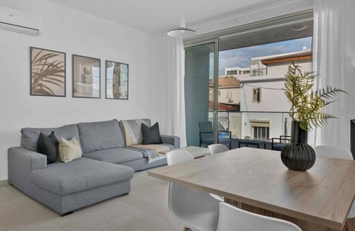 Strovolos Apartment | Phaedrus Living: Eolus Residences Artemis