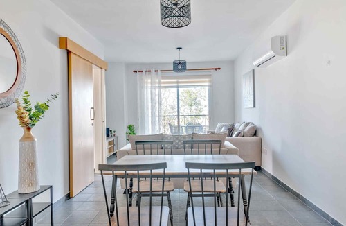 Strovolos Apartment | Phaedrus Living Modern City Flat Elpida
