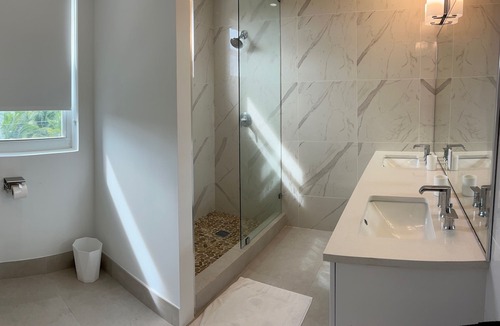 Bouvet Island House | Grace Bay/ New Luxurious home 3+ Bedrooms & Pool