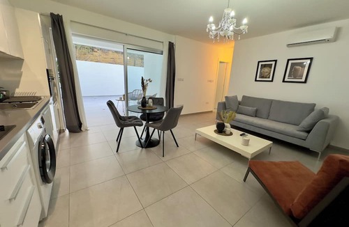 Aglantzia Apartment | Welcome to Our Luxurious 1-bedroom Private Residence With a Special Patio