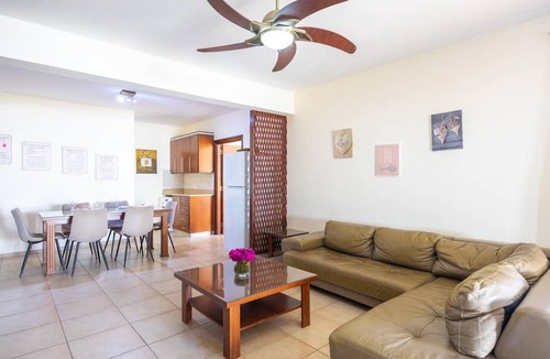 Peyia Town Villa | Villa Sunlove in Peyia
