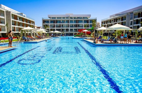 Trikomo Apartment | Charming Flat Close to the Beach with Shared Pool and Balcony with Pool View in Iskele, Cyprus