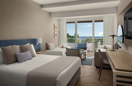 Agios Tychon Hotel | Mediterranean Beach Hotel
