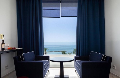 Paphos Hotel | Almyra