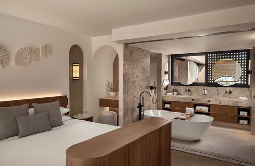 Paphos Hotel | Elysium