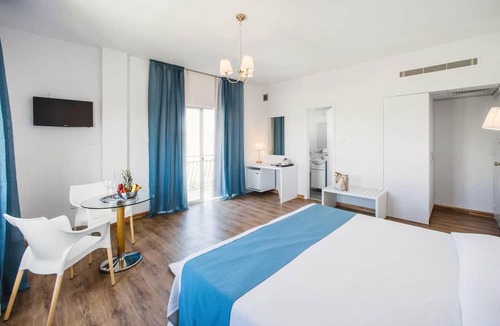 Larnaca City Centre Hotel | Mikes Kanarium Hotel