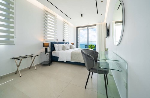 Paphos Hotel | Waterside by Deserve