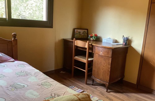 Arakapas House | Beautiful 3 Bedr House in Arakapas With Fireplace