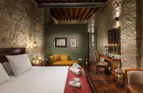 Lofou House | Oinoessa Traditional Boutique Houses