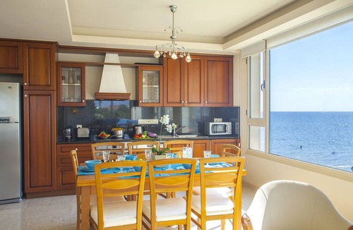 Larnaca Apartment | Mackenzie Beachfront Eftyhia Suite
