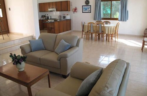 Polis Villa | Chriseleni Latchi Villas