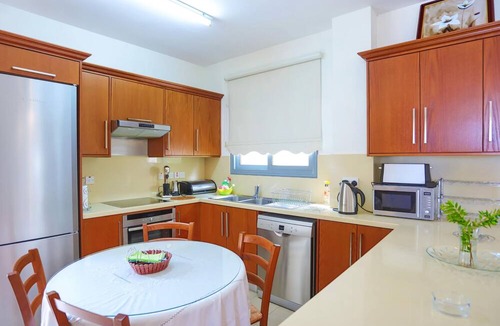 Lara Villa | Villa Angelena in Fasli
