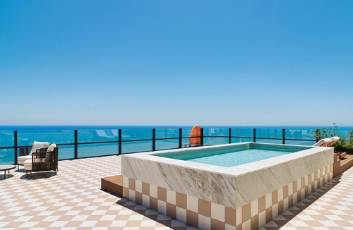Larnaca Apartment | LIV Mackenzie Beach Suites