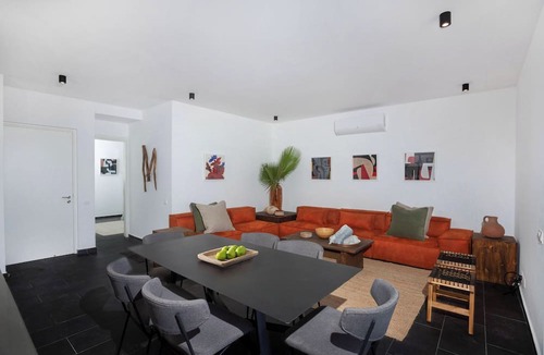 Historical Center Apartment | Bridge House 201-3BR Modern Apt close to the beach and city centre