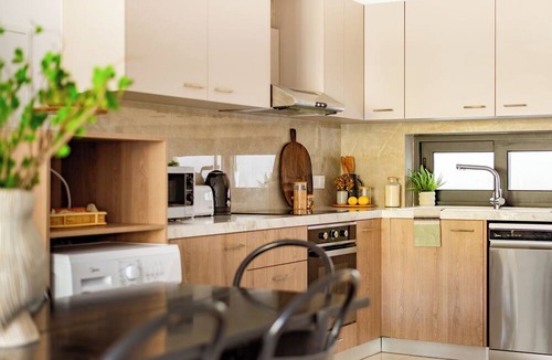 Agios Tychon Apartment | Sanders River Plaza - Cool 2-Bdr Apt with Balcony