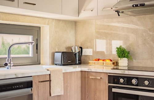 Agios Tychon Apartment | Sanders River Plaza - Cozy 1-Bdr Apt with Balcony