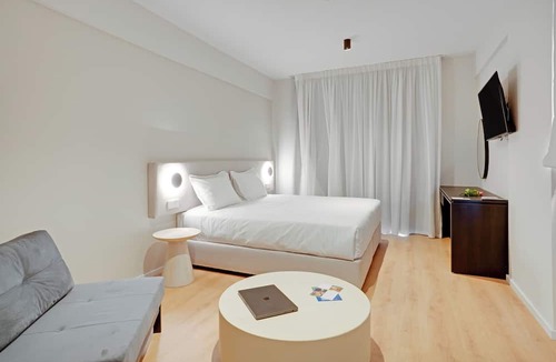 Kapparis Apartment | Captain Karas Collection