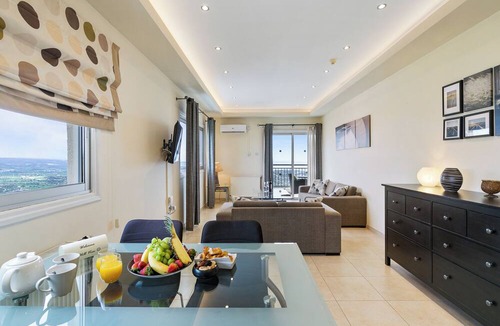 Pissouri Apartment | Hill View Restaurant & Apartments