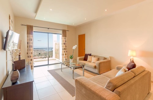 Pissouri Apartment | Hill View Restaurant & Apartments