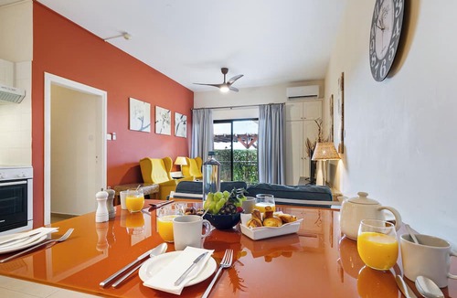 Pissouri Apartment | Hill View Restaurant & Apartments