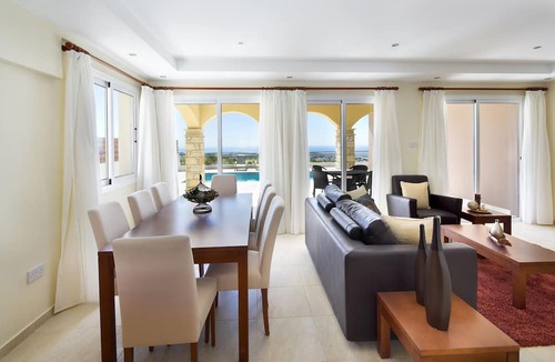 Emba Apartment | Club St George Resort