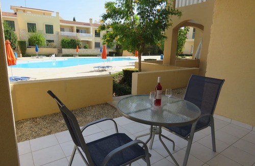Polis House | G3 Polis Gardens - includes WiFi & A/C