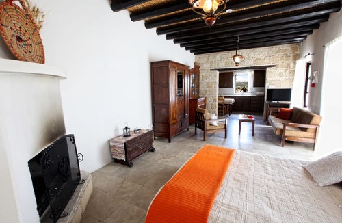 Goudi Apartment | Leonidas Village Houses