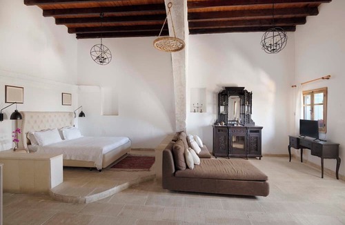 Pentakomo Apartment | Cottage Houses