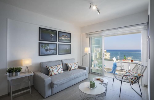 Larnaca Apartment | Mackenzie Zoe Seafront Suite