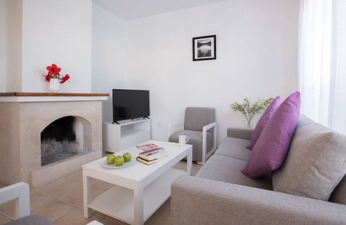 Tala Apartment | Resitour - Perneri Villas