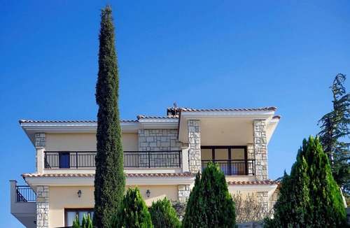 Argaka Villa | Amazing Luxury Villa, Enormous Heated Pool Jacuzzi, Gym, Games Room In Paphos,