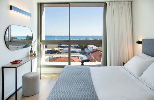 Larnaca Apartment | L RESIDENCES & Suites