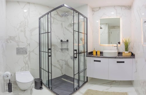 Karsiyaka Apartment | Palmera - Spacious Studio with Pool View