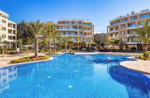 Vasa Koilaniou Apartment | Sanders Limassol Park - Full Building