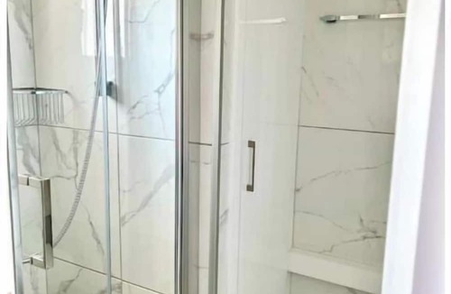 Agios Athanasios Apartment | Fully Equipped One Bedroom APT