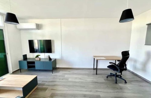 Agios Athanasios Apartment | Fully Equipped One Bedroom APT