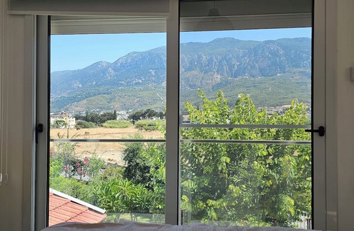 Kyrenia District Villa | Waterfront Luxury Villa