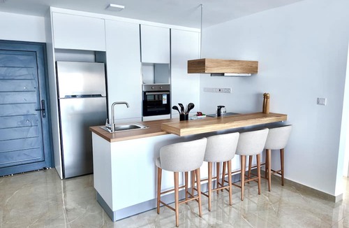 Trikomo House | La Joya