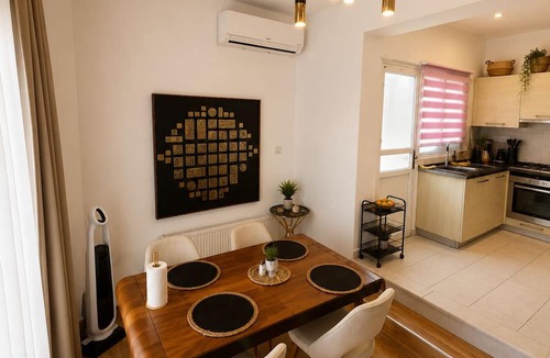 Kyrenia Apartment | Kyrenia Beachfront 2 Bedroom Apartment