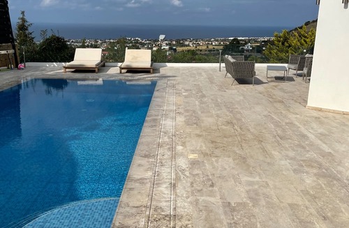 Karavas Apartment | 4 bedroom ultra luxury, pool, bar, gym, cinema