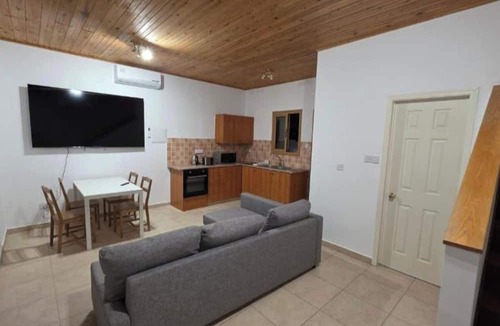 Foini Apartment | Platres Villas: House 2 - Apartment with Mountain View